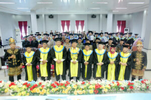 Wisuda Sarjana dan Harlah ke-13 STAI Darul Hikmah, Wujudkan SDM Intelektual dan Berintegritas