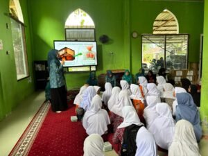 Dayah Diniyyah Darussalam Fasilitasi Penyuluhan Kesehatan, Dorong Terwujudnya Santri Sehat dan Pesantren Hebat